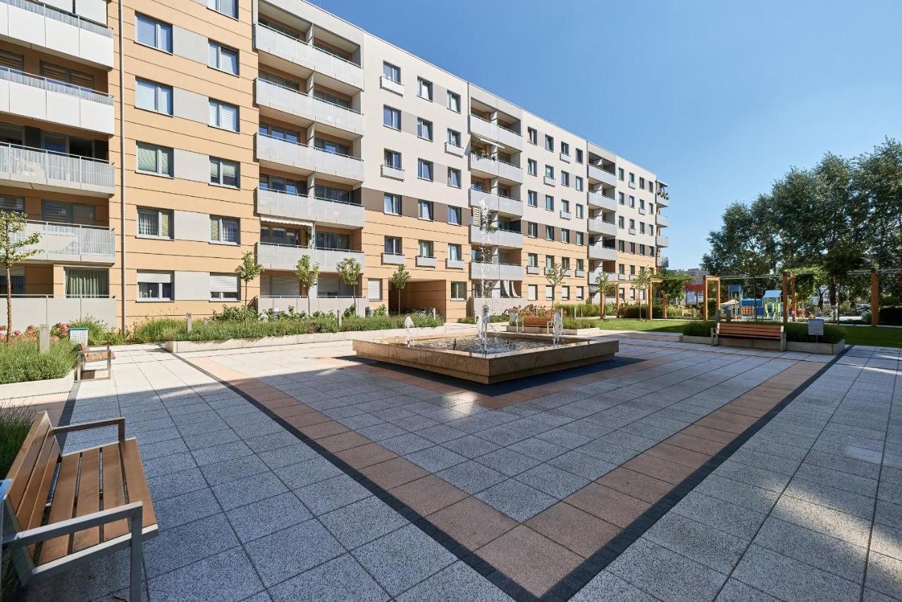 Exclusive Apartments Teczowa With Underground Parking By Noclegi Renters Wrocław Exterior foto