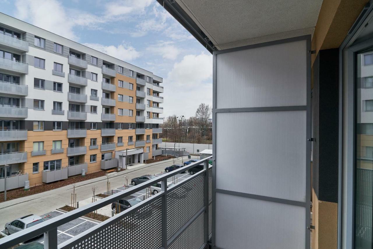 Exclusive Apartments Teczowa With Underground Parking By Noclegi Renters Wrocław Exterior foto