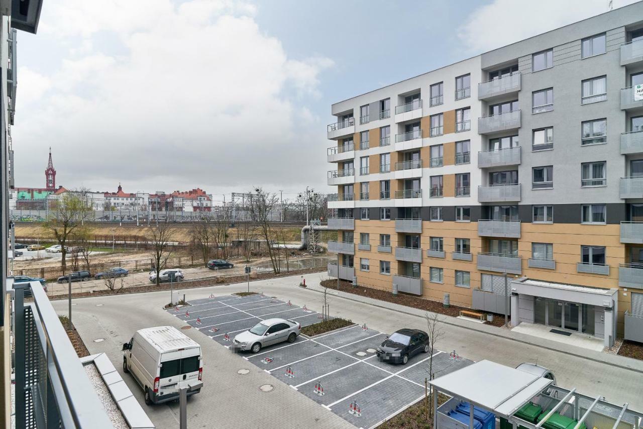 Exclusive Apartments Teczowa With Underground Parking By Noclegi Renters Wrocław Exterior foto